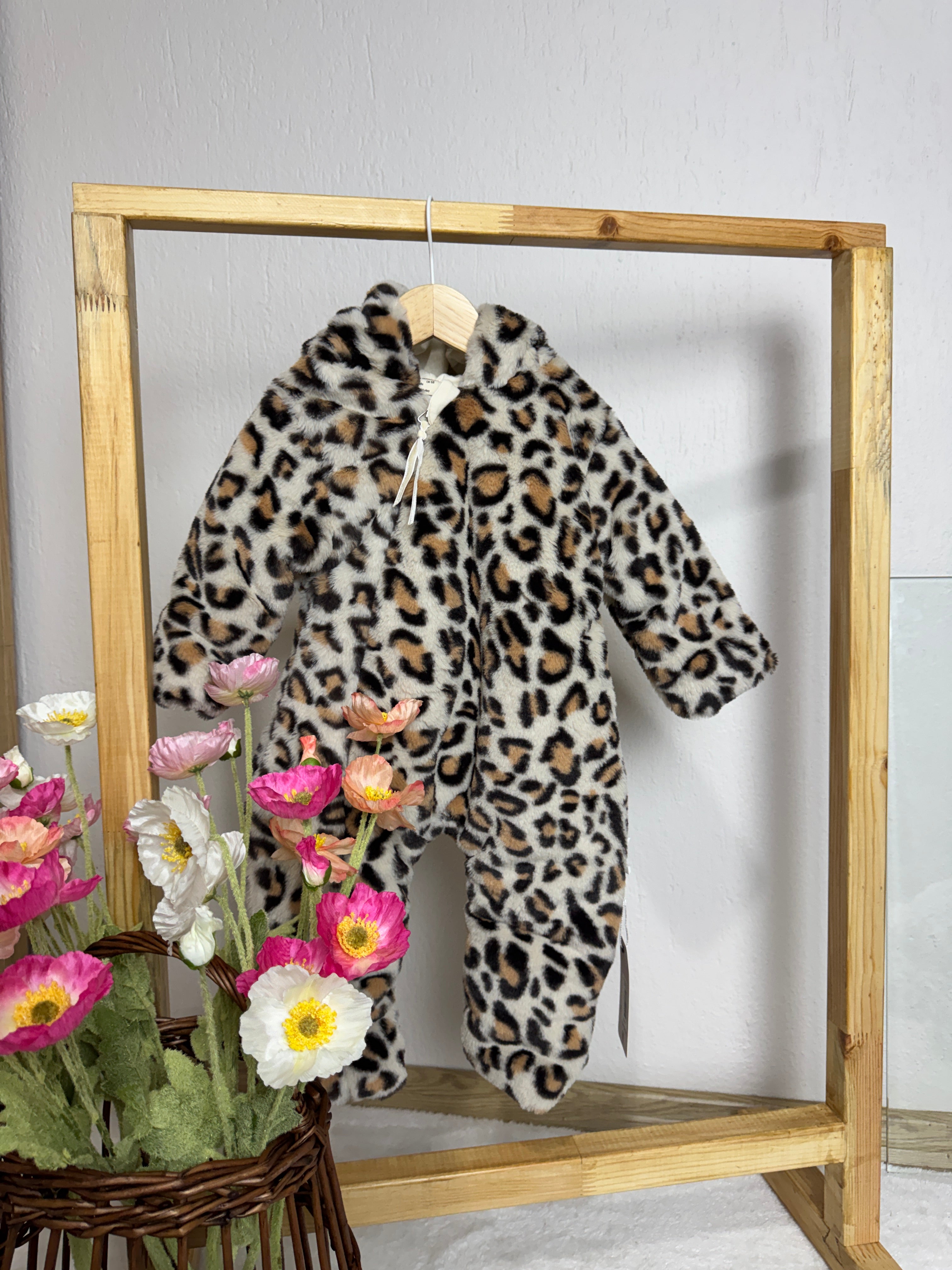 LEOPAR ELYAF DOLGULU TULUM