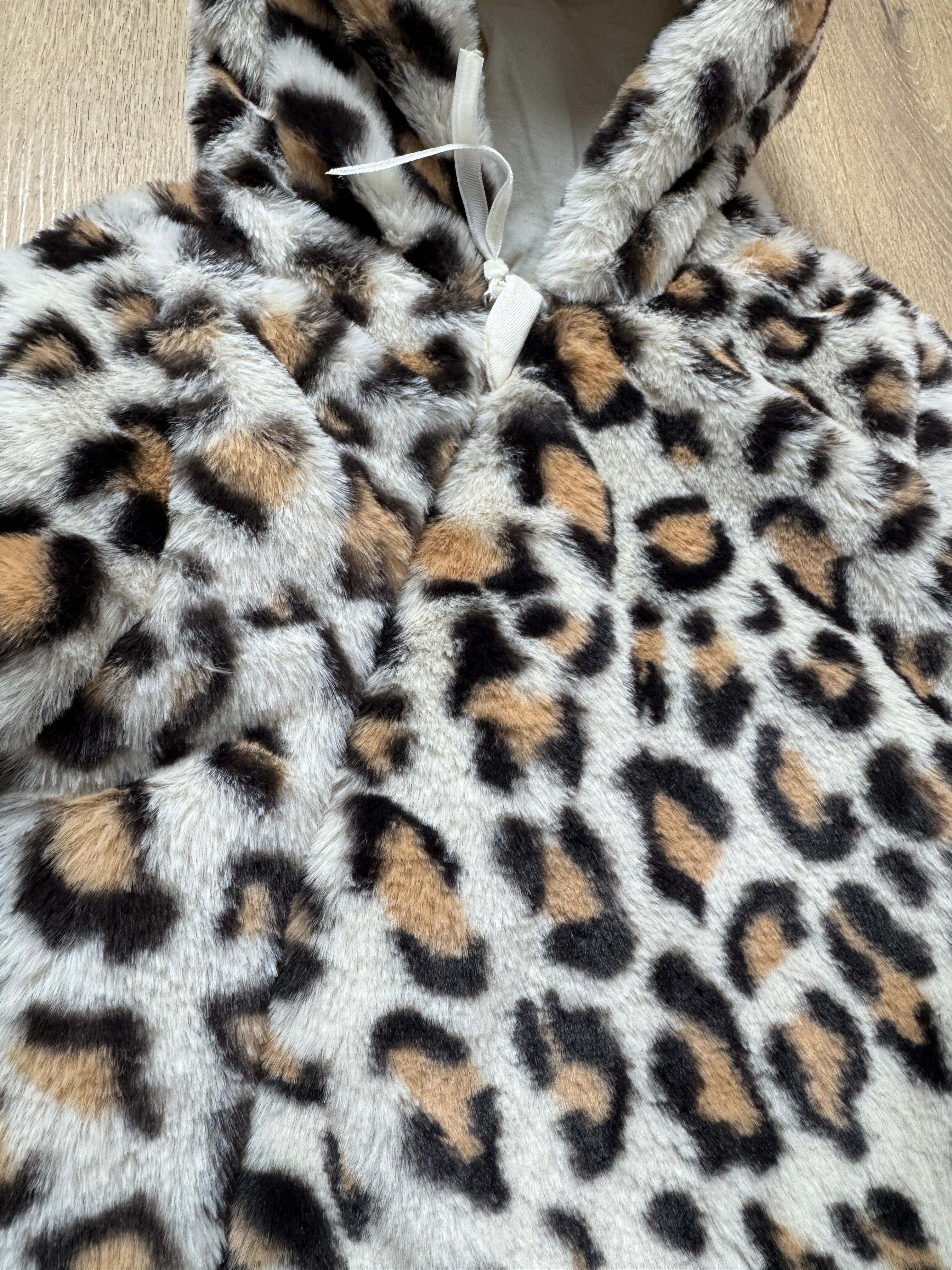 LEOPAR ELYAF DOLGULU TULUM